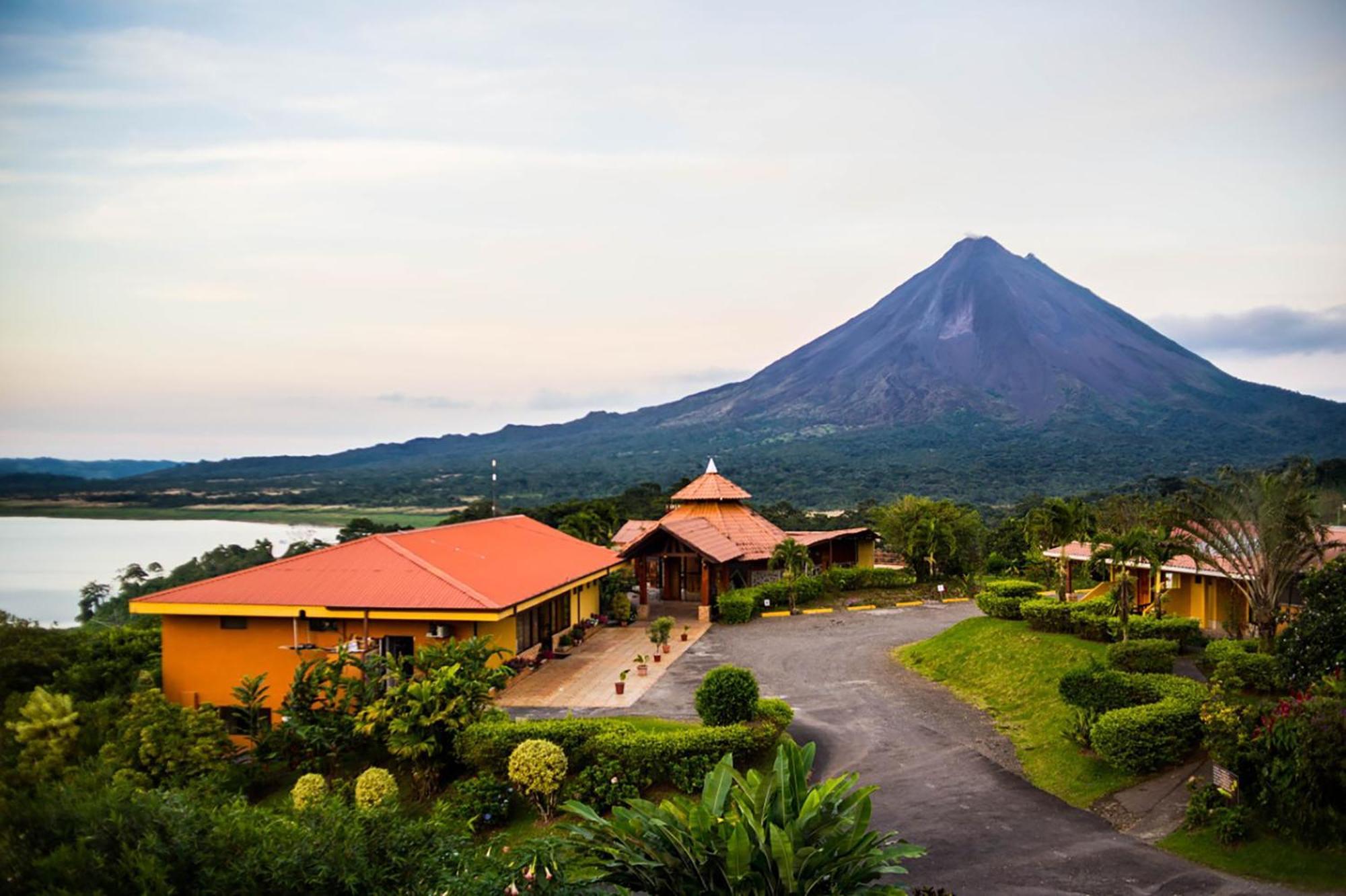 Hotel Linda Vista La Fortuna Exterior photo